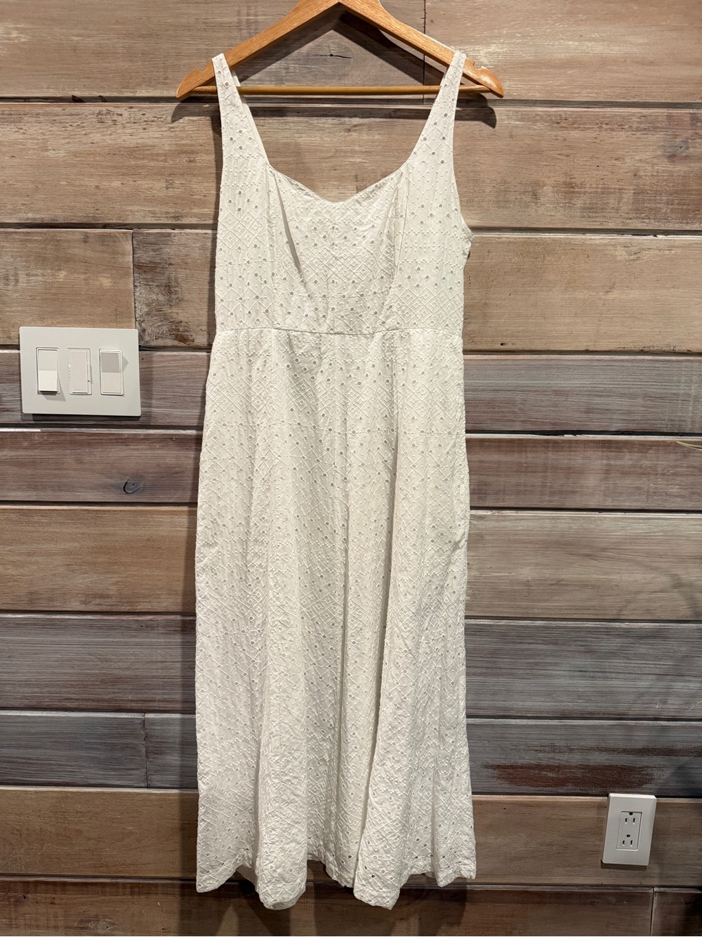 Old Navy White Eyelet Midi Dress Size Medium
